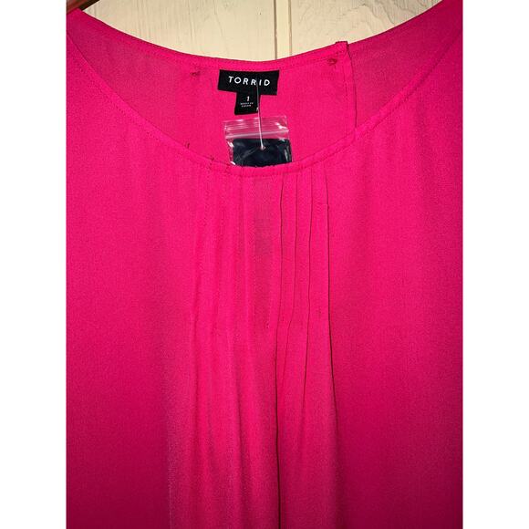 Torrid Top Womens 1X Hot Pink Envelope Back Boxy Crop Pintuck Cool Girl Fairy - Picture 5 of 11